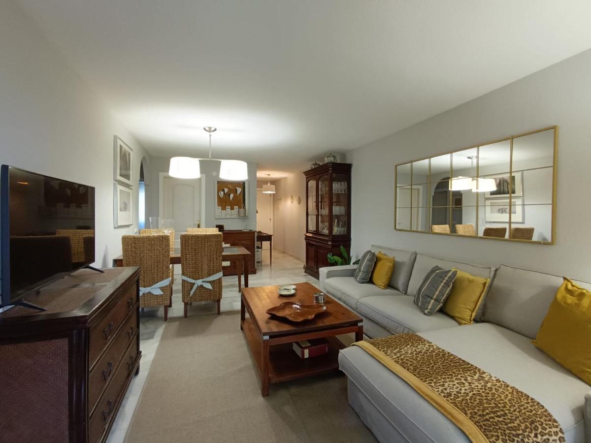 Apartamento En La Reserva De *